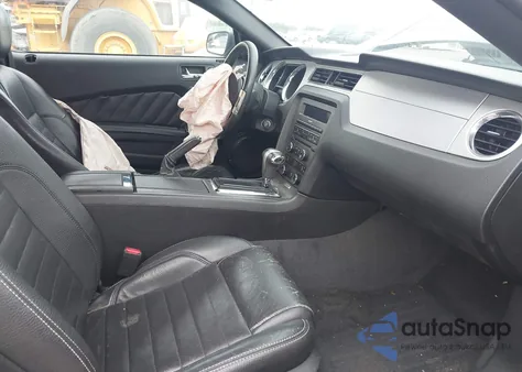 2011 Ford Mustang V6 Premium из США, поврежденный, VIN 1ZVBP8AM5B5162424